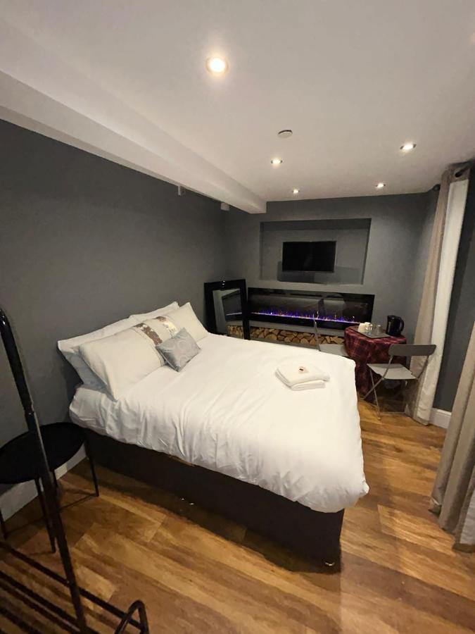 Cosy Double Bed With Fire Place Apartment Edinburgh Bagian luar foto